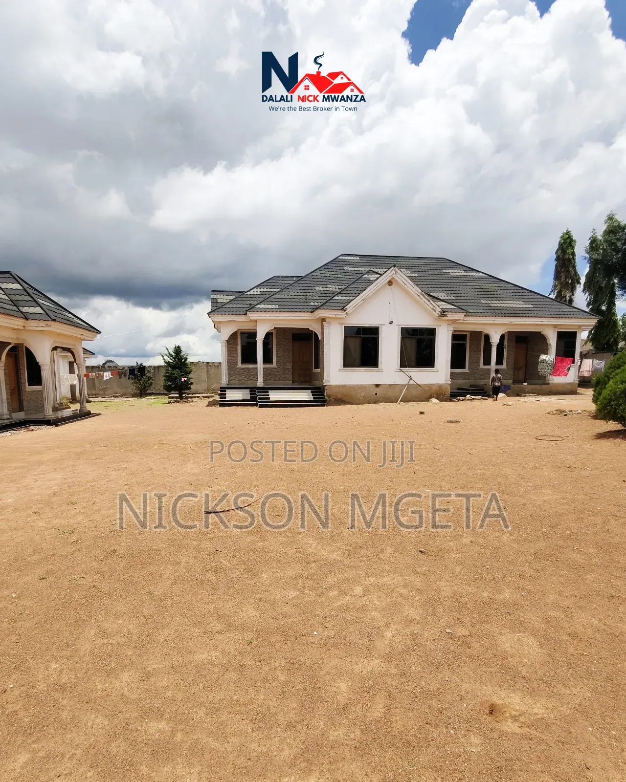 4bdrm House in Dalali Nick Mwanza, Buswelu for sale