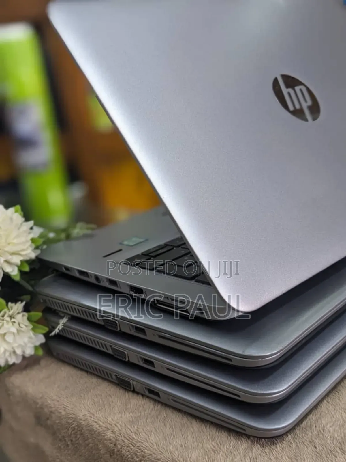 New Laptop HP EliteBook 820 G4 8GB Intel Core I5 SSD 256GB