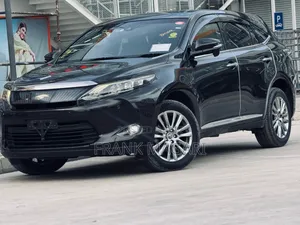 Toyota Harrier 2.0 2015 Black