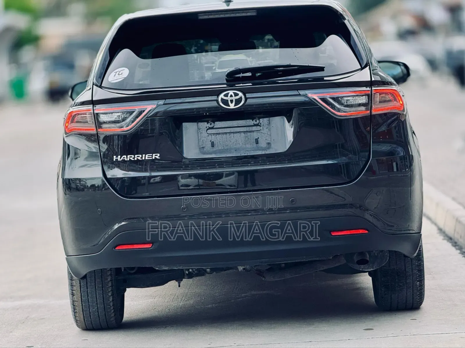 Toyota Harrier 2.0 2015 Black