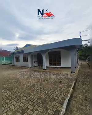 3bdrm Apartment in Nickson Mgeta, Nyamanoro for rent
