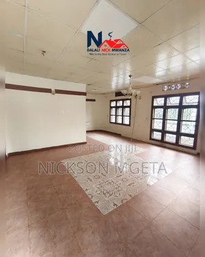 3bdrm Apartment in Nickson Mgeta, Nyamanoro for rent