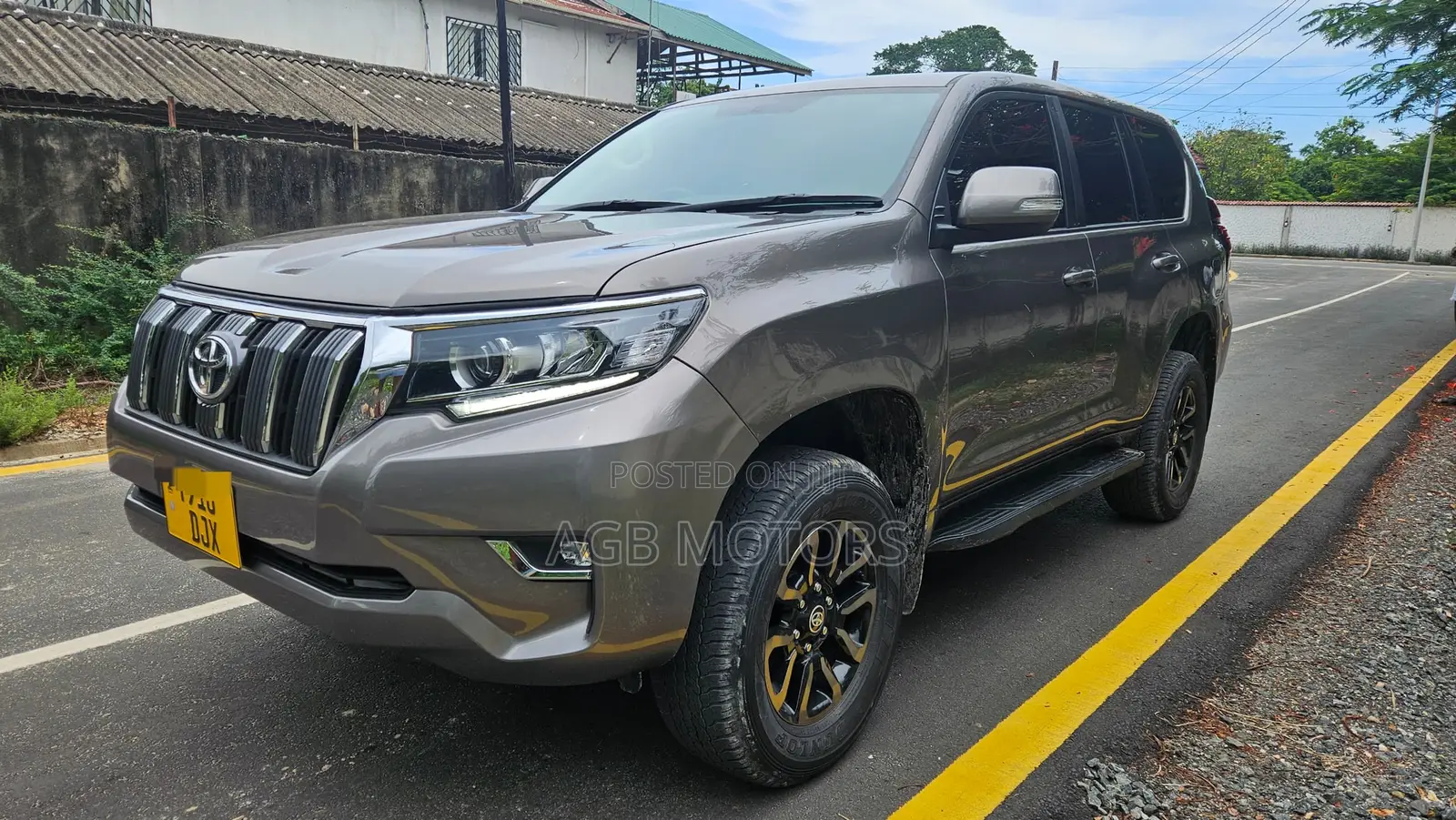 Toyota Land Cruiser Prado 2016 Gray
