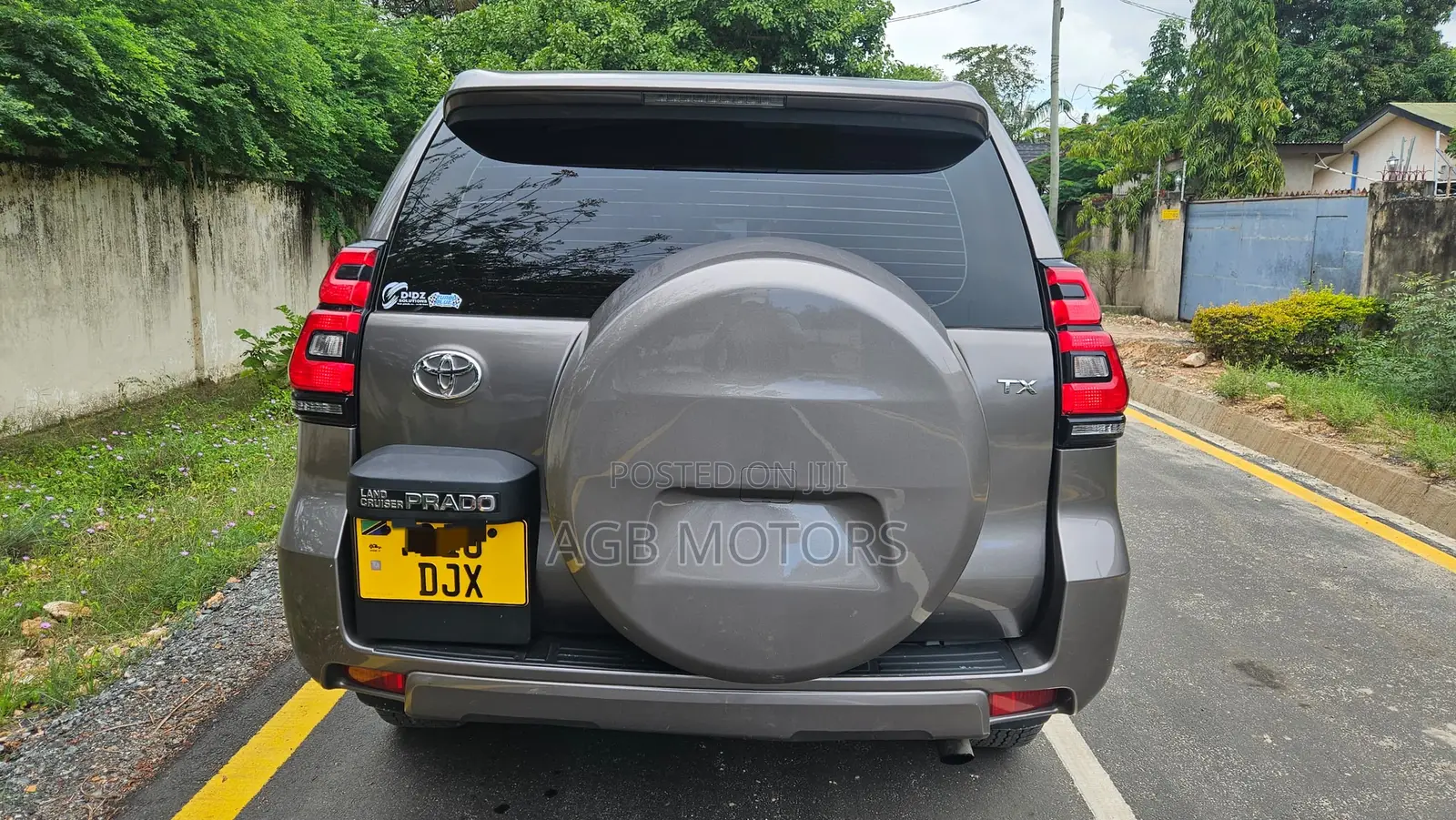 Toyota Land Cruiser Prado 2016 Gray