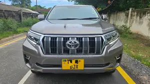 Toyota Land Cruiser Prado 2016 Gray