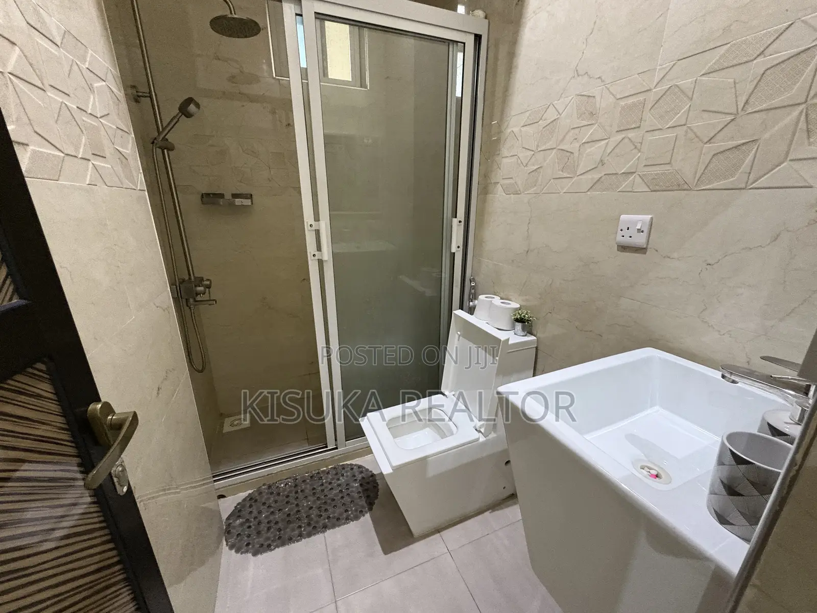 Furnished 3bdrm Apartment in Kariakoo, Kinondoni for rent
