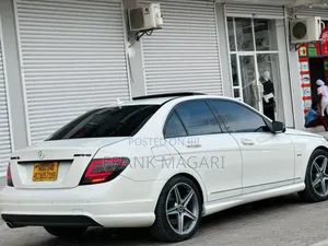Mercedes-Benz C-Class 2007 White