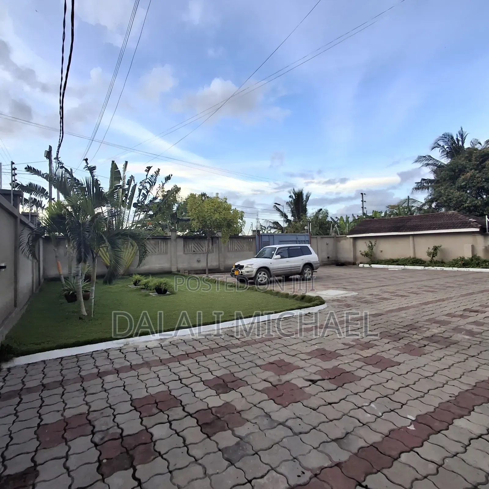 Furnished 3bdrm Apartment in Mbezibeach for rent