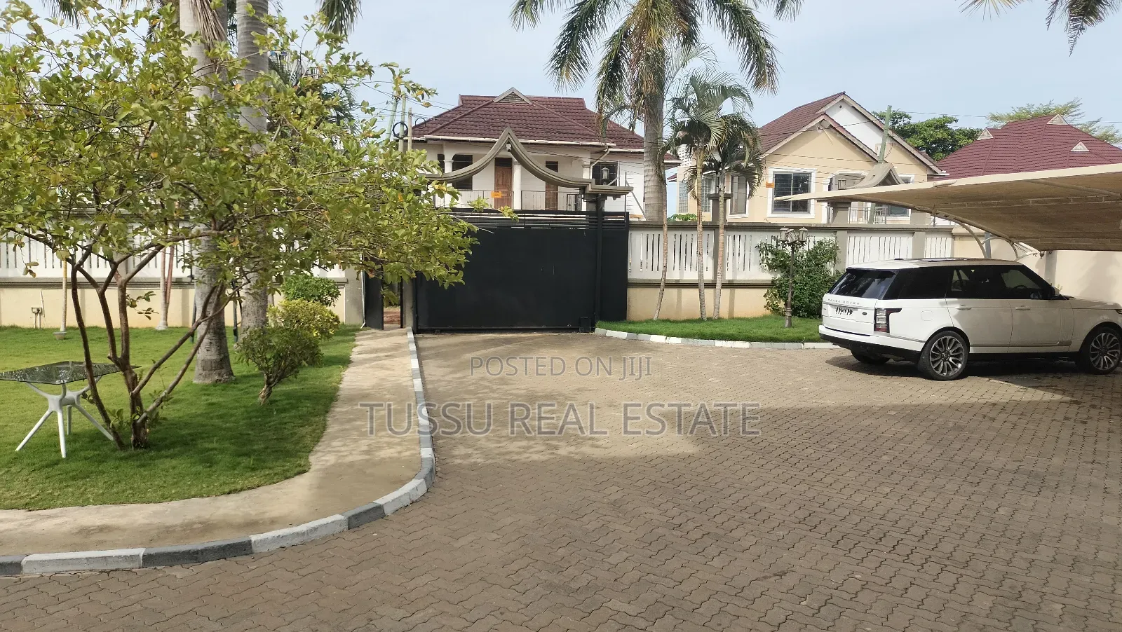 Furnished 8bdrm House in Mbezibeach Rainbow for sale