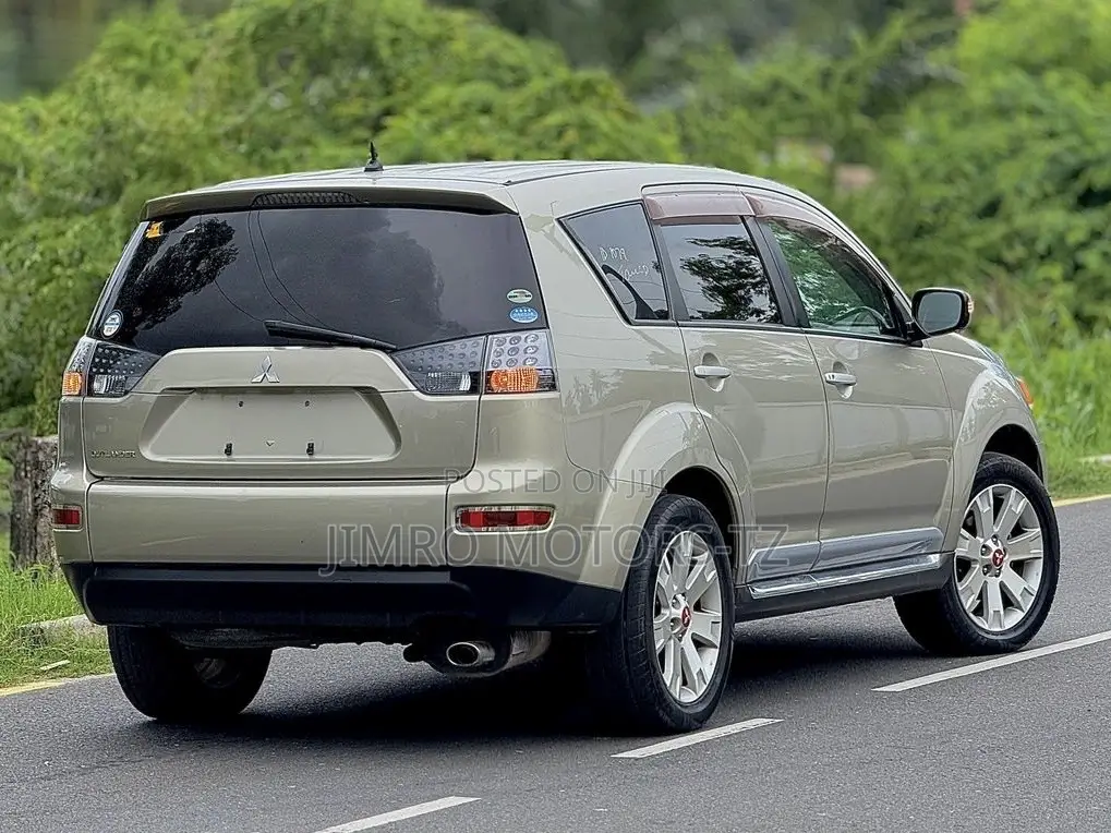 Mitsubishi Outlander 2008 Gold