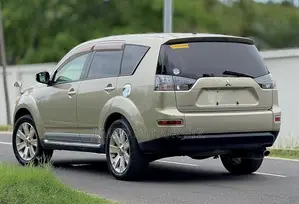 Mitsubishi Outlander 2008 Gold