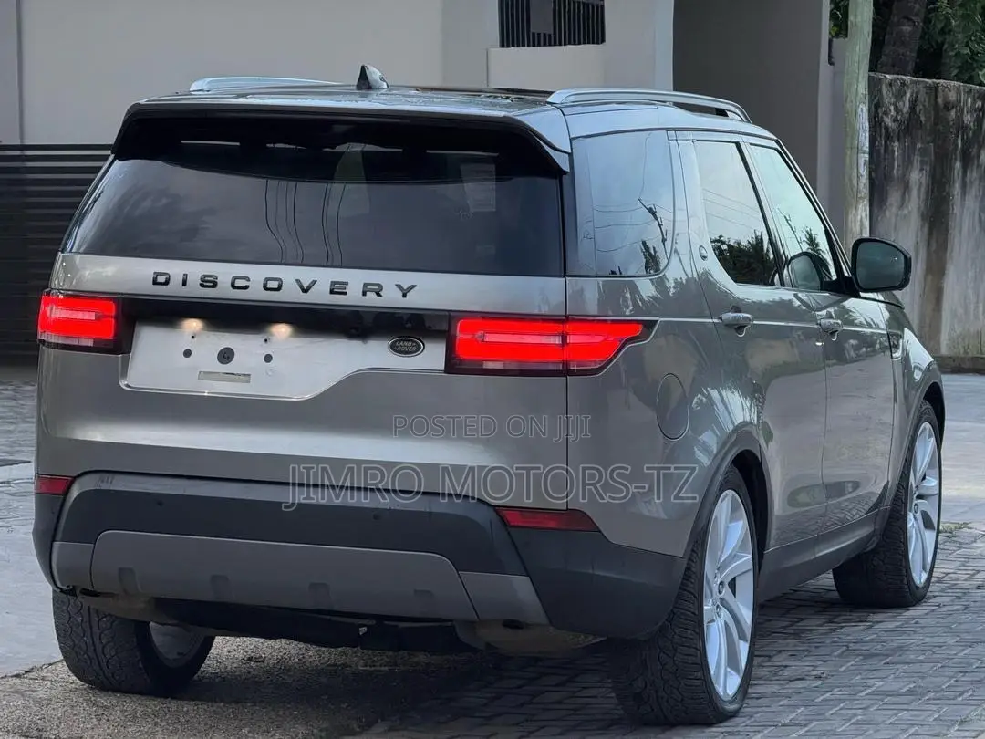 Land Rover Discovery Sport 2017 Gold