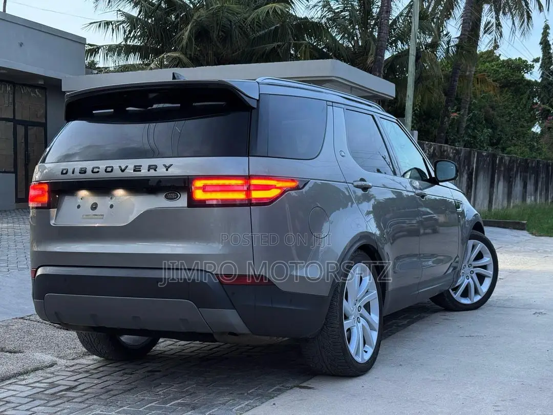 Land Rover Discovery Sport 2017 Gold