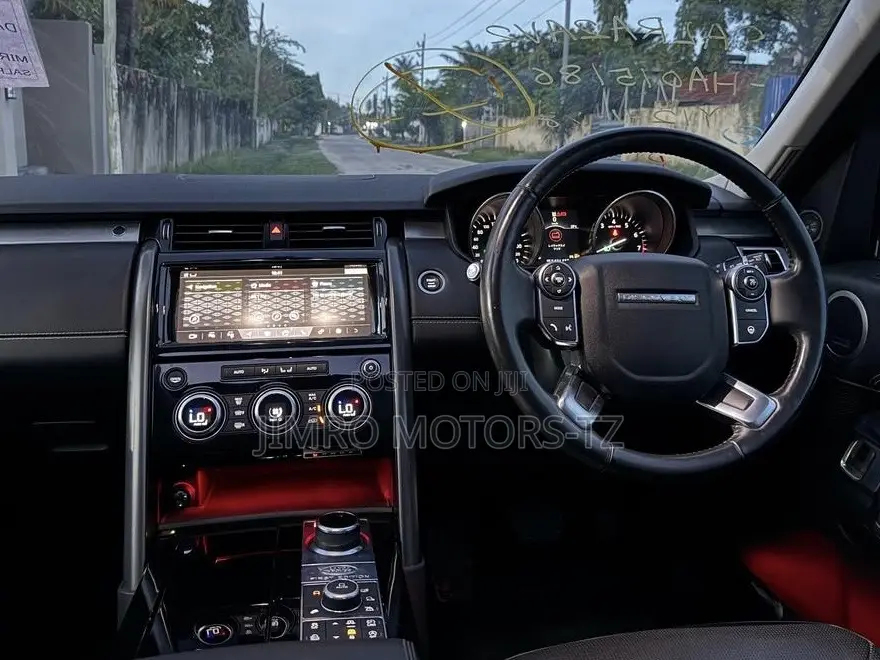 Land Rover Discovery Sport 2017 Gold