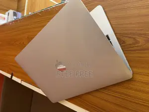 New Laptop Apple MacBook Pro 2024 M4 14-Inch 24GB Apple M4 SSD 512GB