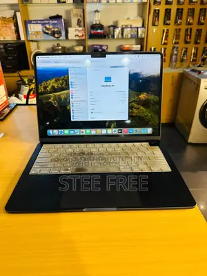 Laptop Apple MacBook Air 2024 M3 15-Inch 8GB Apple M3 SSD 256GB