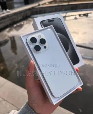 New Apple iPhone 15 Pro 256 GB Silver