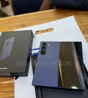 New Samsung Galaxy Z Fold6 256 GB Blue