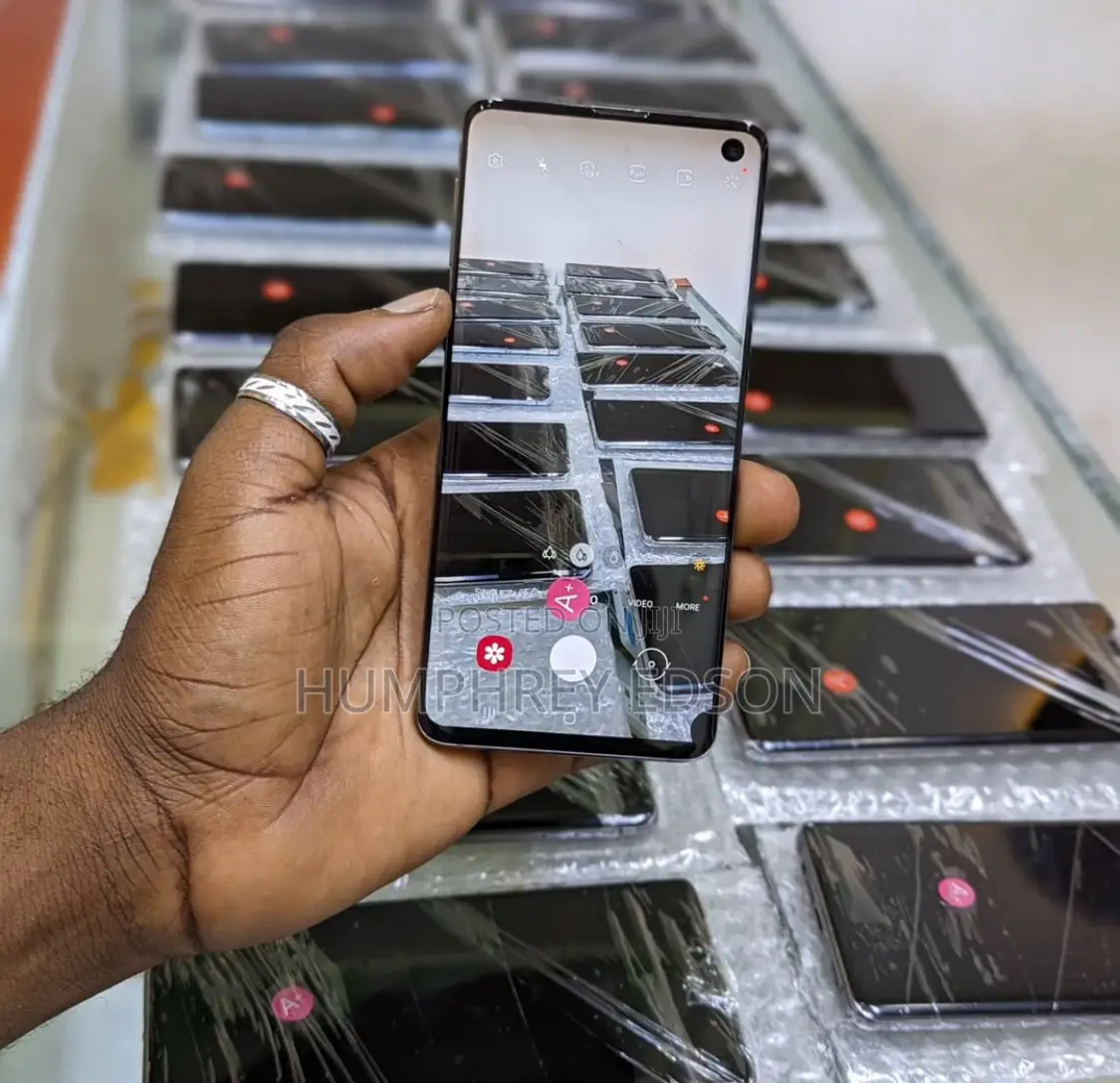 New Samsung Galaxy S10 Plus 128 GB Black