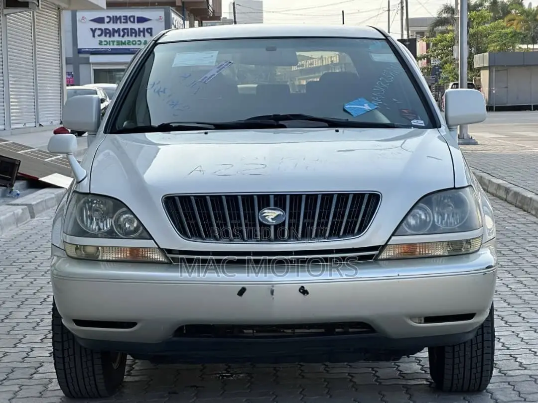 Toyota Harrier 2.2 16V 4WD 2001 White