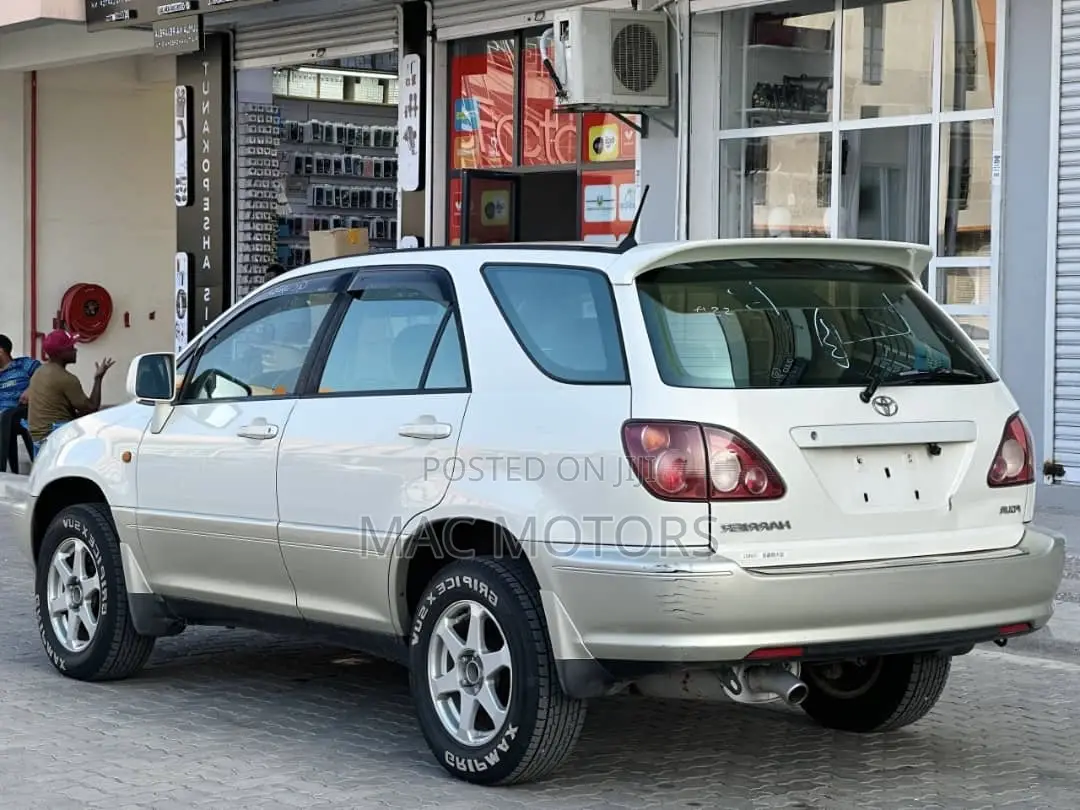 Toyota Harrier 2.2 16V 4WD 2001 White