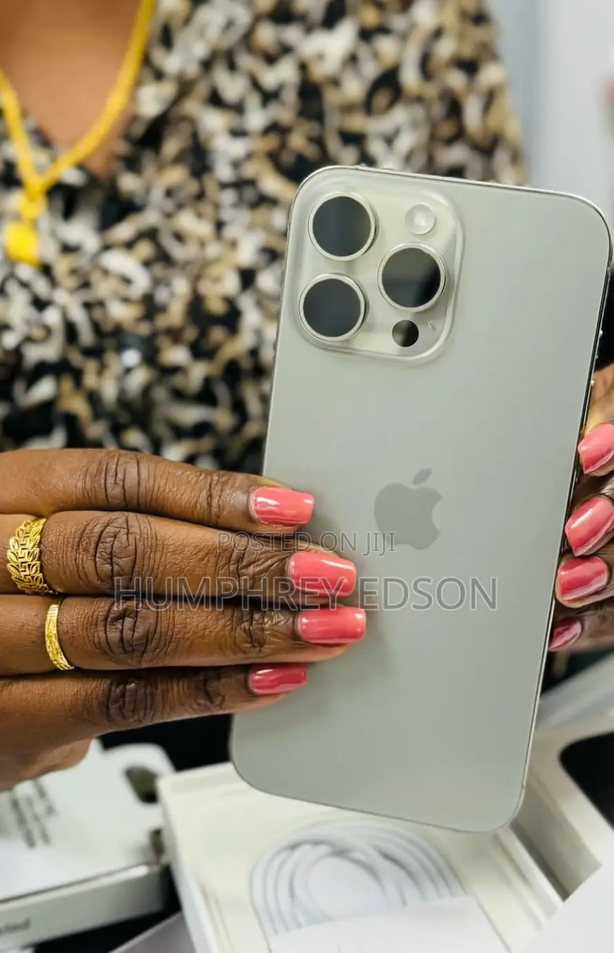 New Apple iPhone 15 Pro Max 256 GB Silver