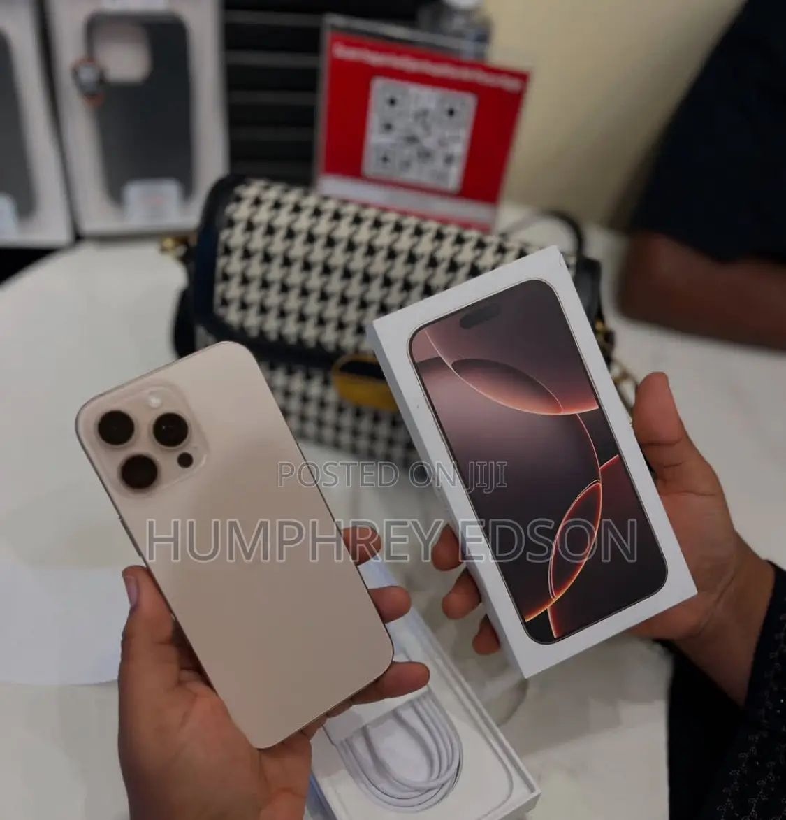 New Apple iPhone 16 Pro Max 256 GB Gold