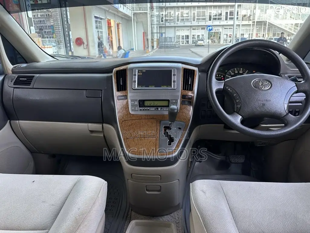 Toyota Alphard 2.4 Petrol FWD 2006 Pearl
