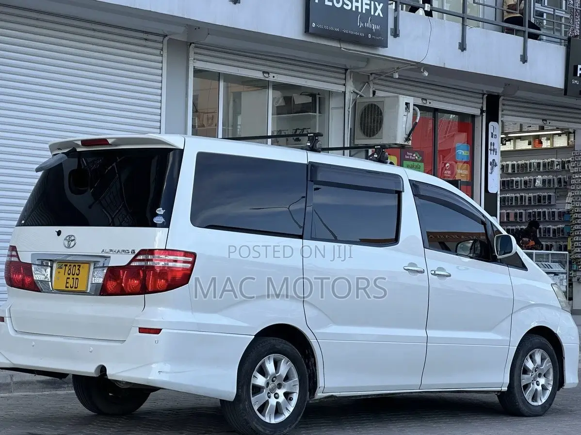 Toyota Alphard 2.4 Petrol FWD 2006 Pearl