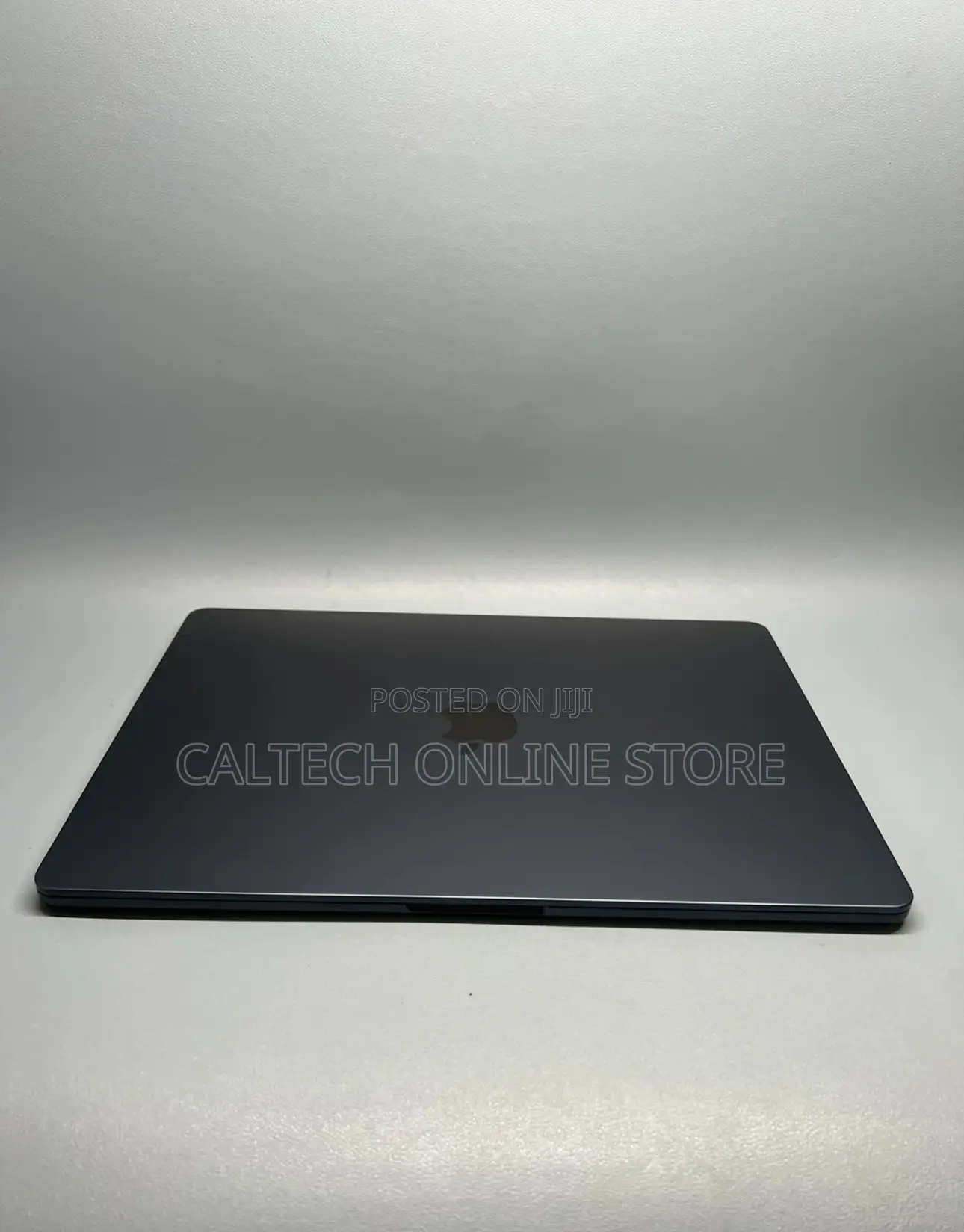 Laptop Apple MacBook Air 2024 M3 15-Inch 8GB Apple M3 SSD 256GB