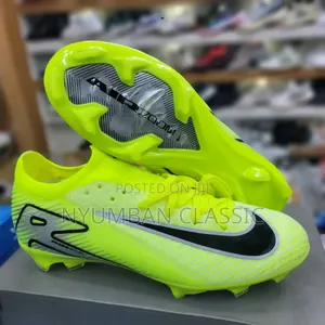 Nike Air Zoom Meeting Sports Shoes
