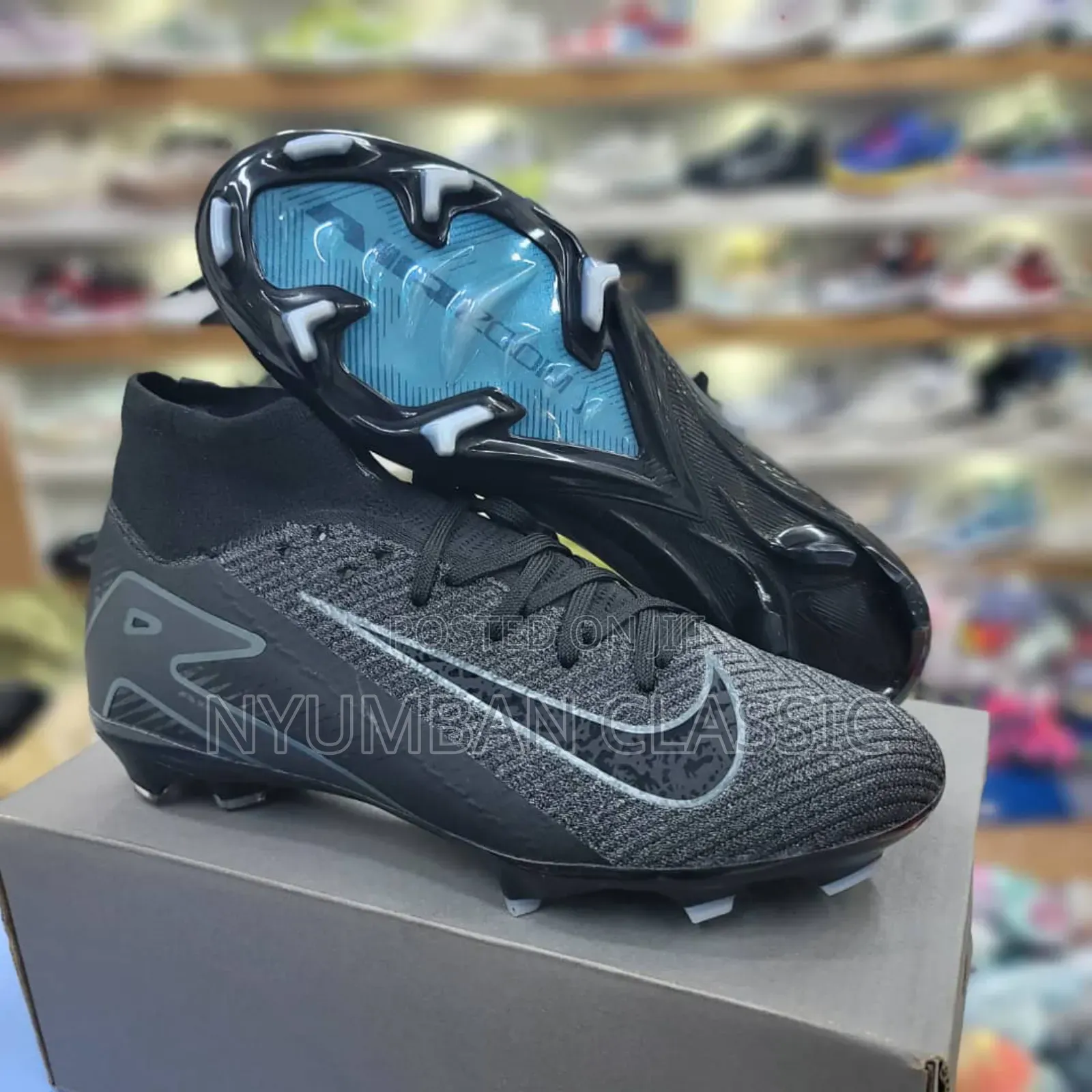 Nike Air Zoom Meeting Sports Shoes