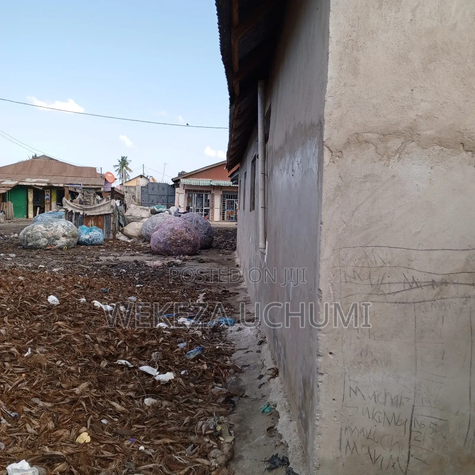 Eneo La Biashara/Makaz Mil 80 Tu Kwenda Kkoo/Airport Dk 5 Tu