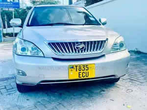 Toyota Harrier 2005 Silver