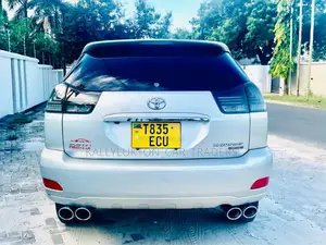 Toyota Harrier 2005 Silver