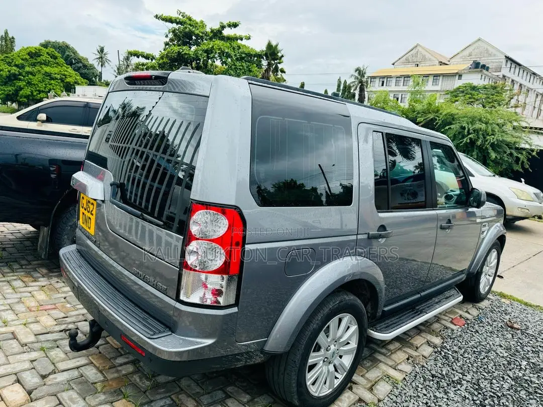 Land Rover Discovery 2011 Silver