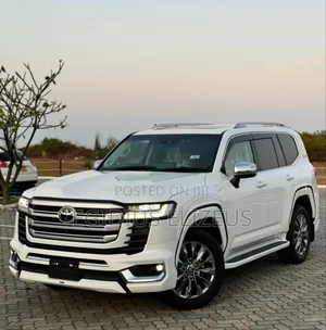 New Toyota Land Cruiser 2023 White