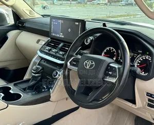 New Toyota Land Cruiser 2023 White