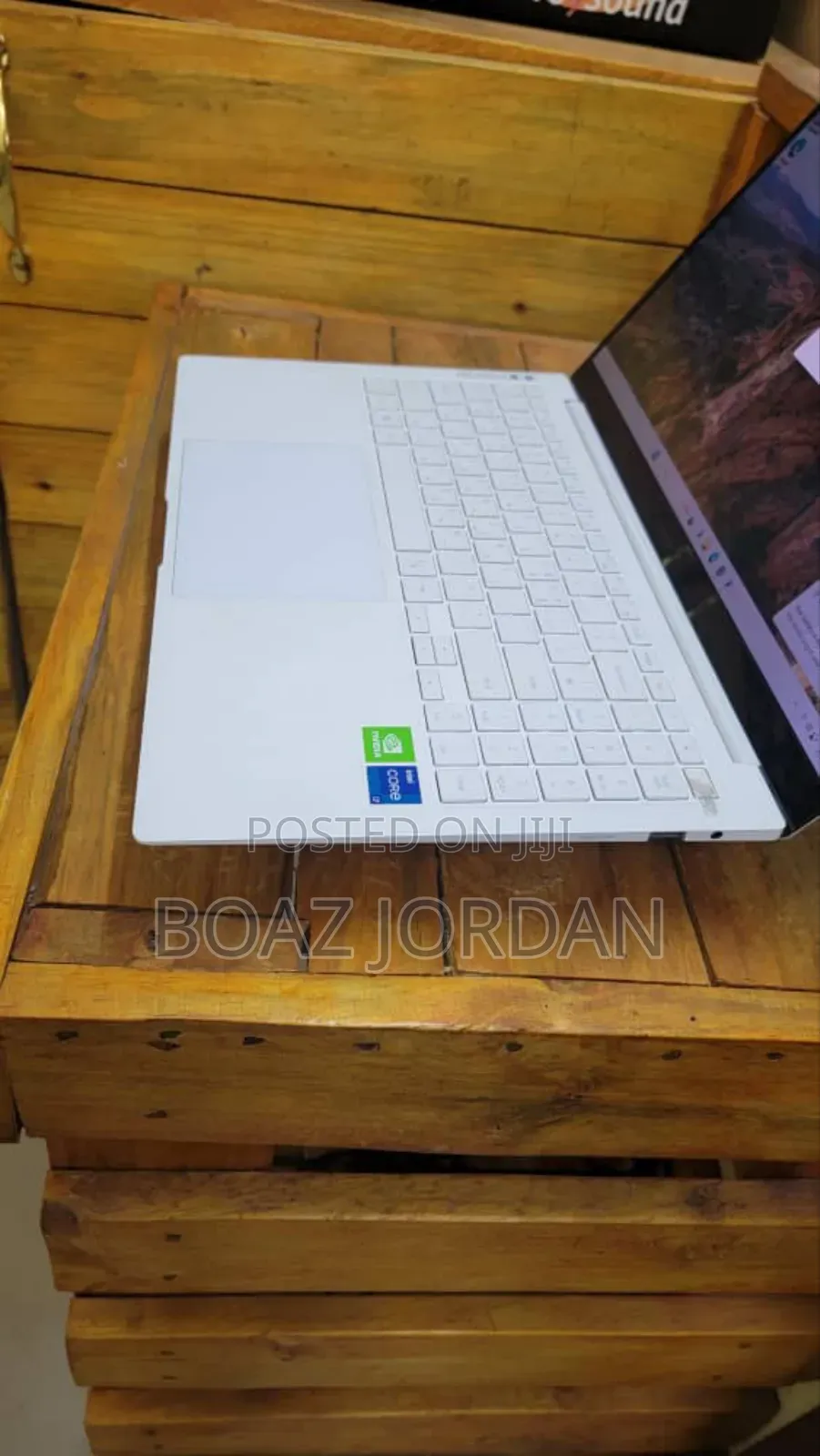 Laptop Samsung Galaxy Book4 Pro 16GB Intel Core I7 SSD 1T