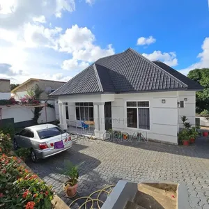 Furnished 5bdrm Block of Flats in Goba Kinzudi, Ilala for sale