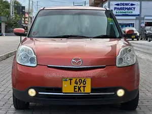 Photo - Mazda Verisa 2007 Orange