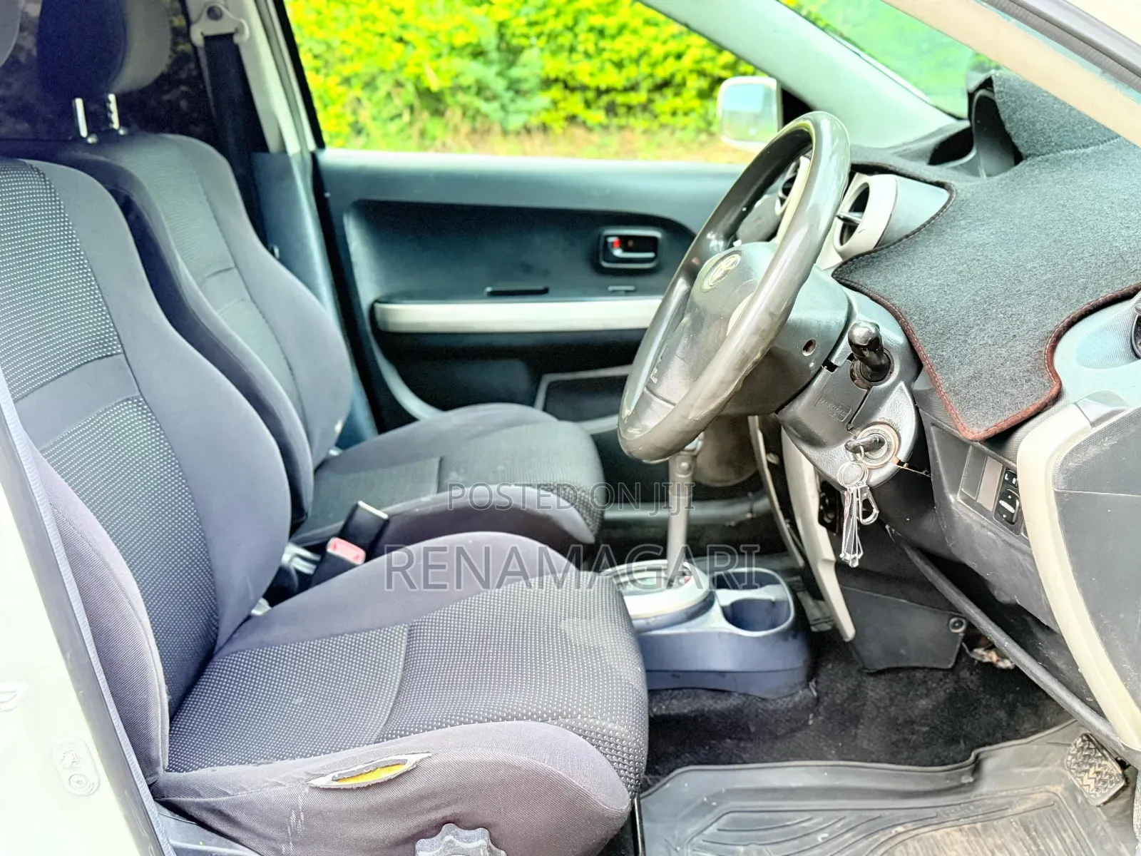Toyota IST 2004 White