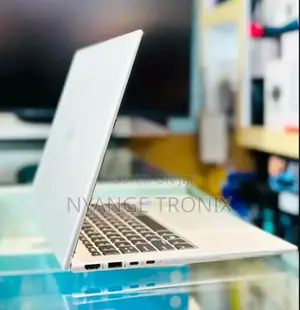New Laptop HP EliteBook 840 G9 16GB Intel Core I7 SSD 512GB