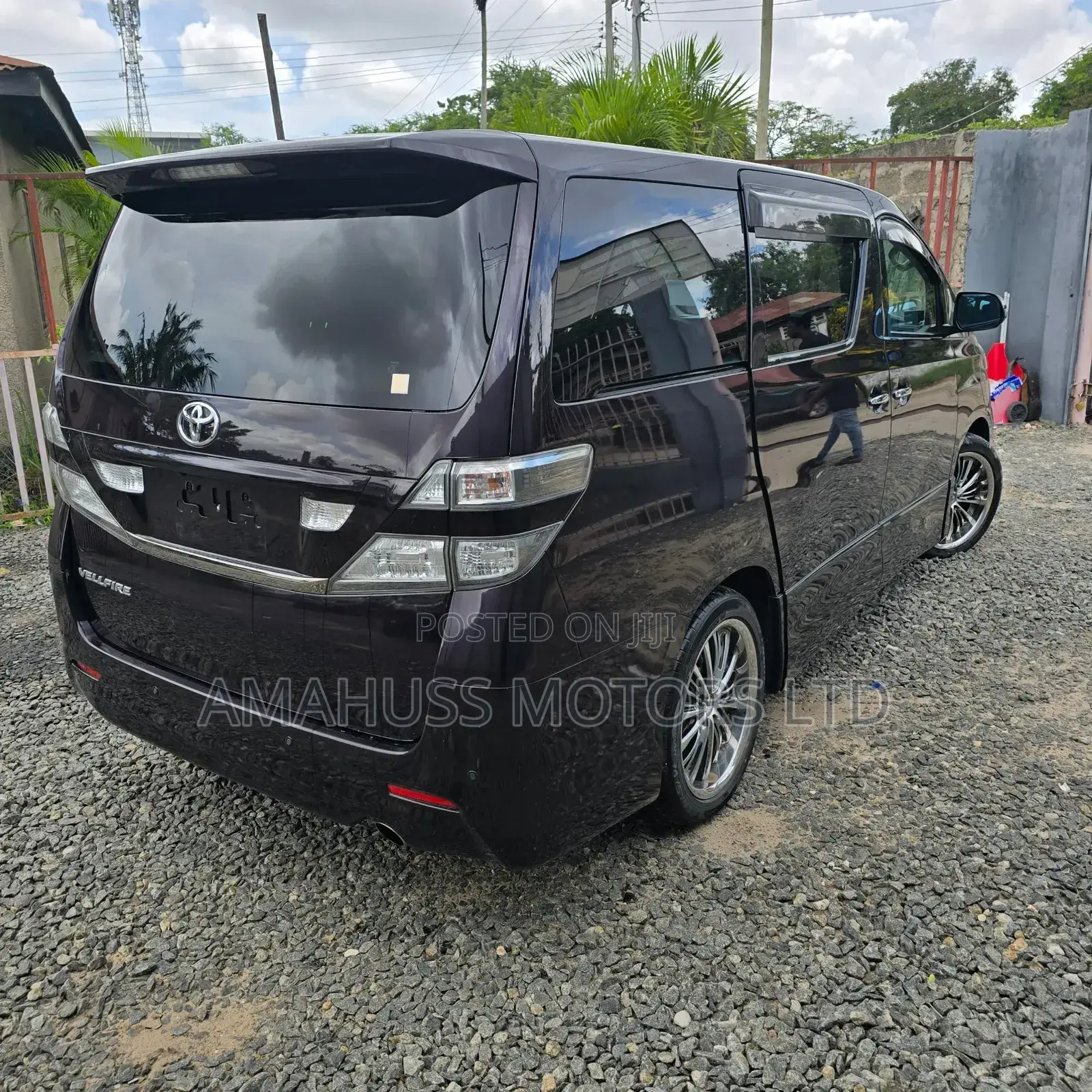 Toyota Vellfire 2010 Purple