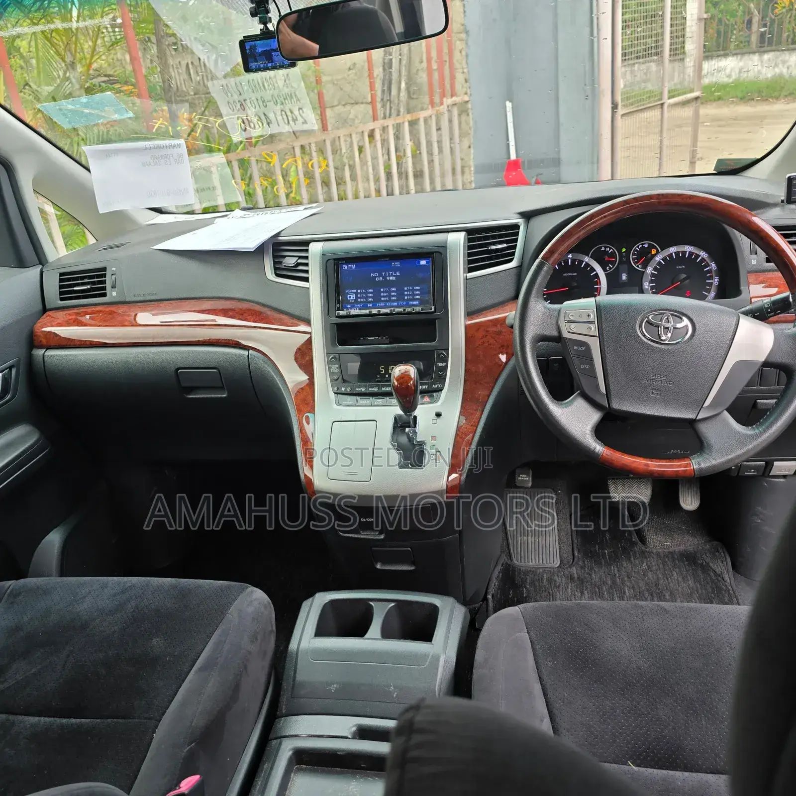 Toyota Vellfire 2010 Purple