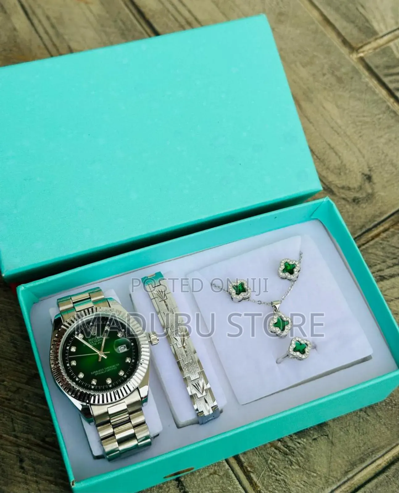 Women's Set of Watch, Bracelet, Earrings and Necklace