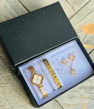 Women's Set of Watch, Bracelet, Earrings and Necklace