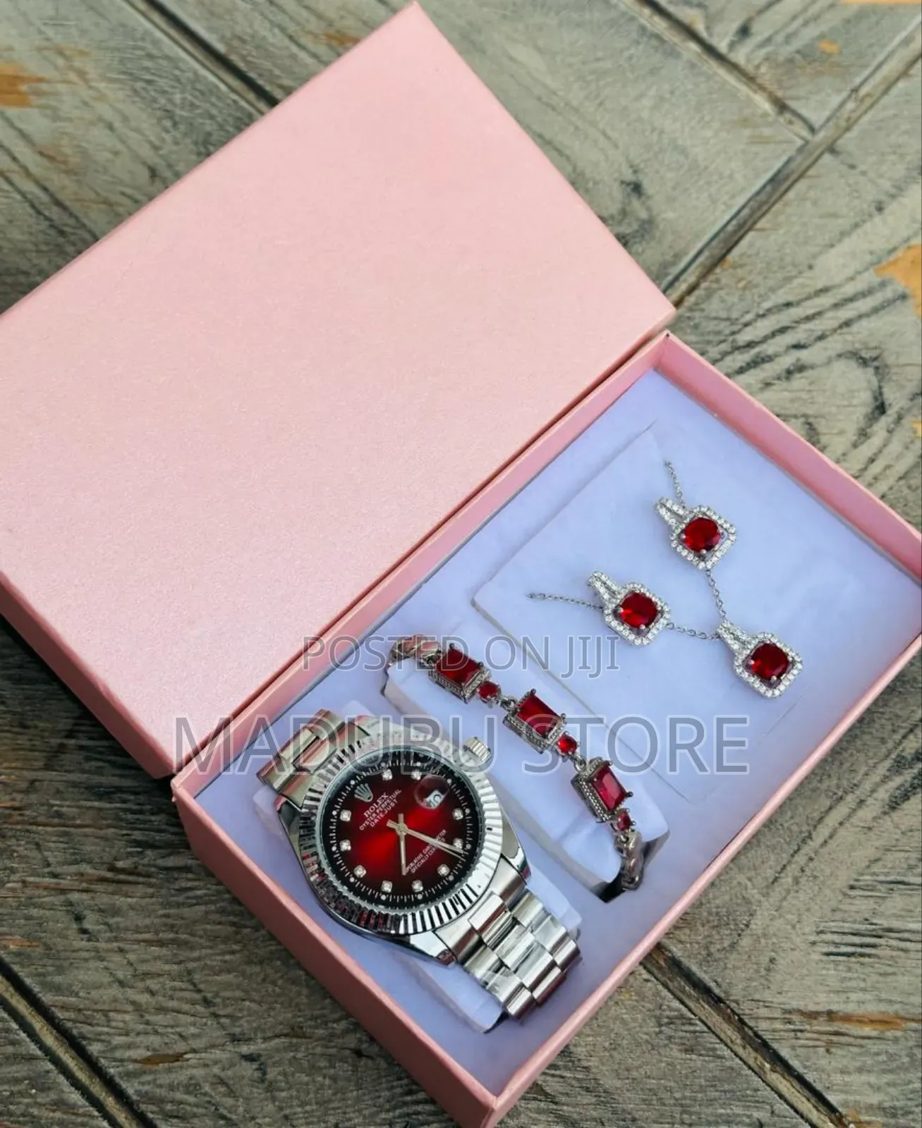 Women's Set of Watch, Bracelet, Earrings and Necklace