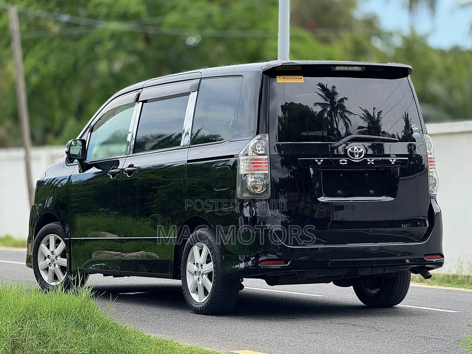Toyota Voxy 2008 Black