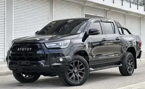 Toyota Hilux 2024 Black